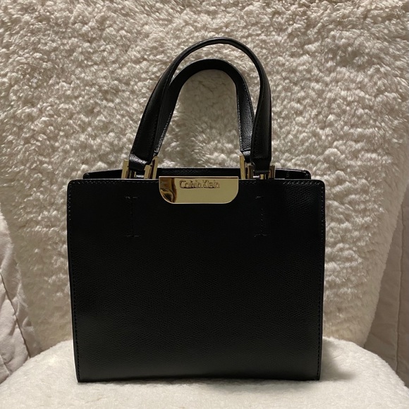 Calvin Klein Black & Gold Shoulder Bag - Picture 5 of 10